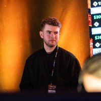 Tom (@tomfatal) 's Twitter Profile