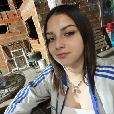 valenntiniitaaa's profile picture. https://t.co/cE0pdjZsGH