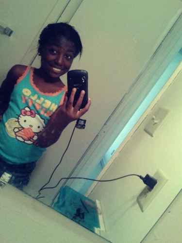 -Im cute , funny, and Im cool to be around ! Im not the type to start mess :] oan: if you dont like me you'll get over it !