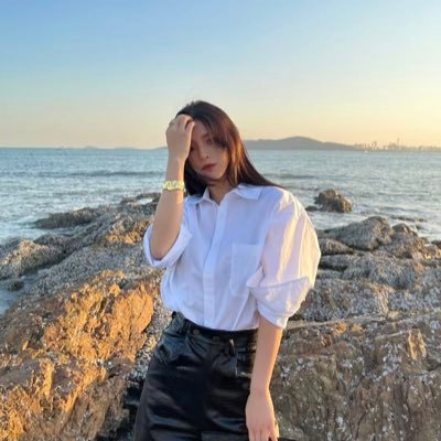 apriltzuhung's profile picture. 