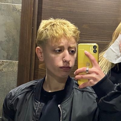 serseritass's profile picture. deli ve gergin