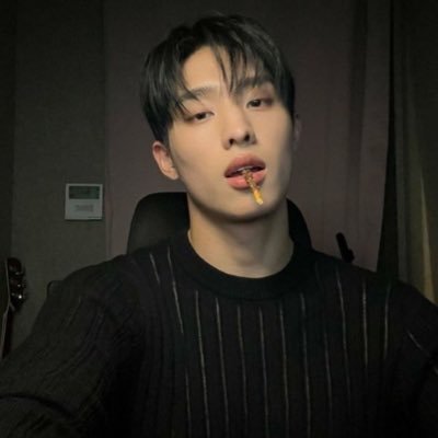 c’mon pretty boy, show me what you can do. dms open. nsfw. dd:dne.