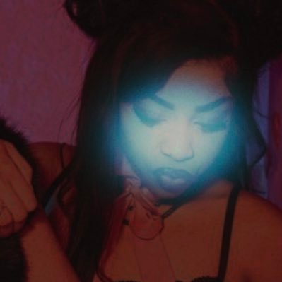 girls luv pretty girlsss….chill it’s juss twitter | Content Creator (on TikTok)NO OF| Makeup | 420 Lover | Modeling |