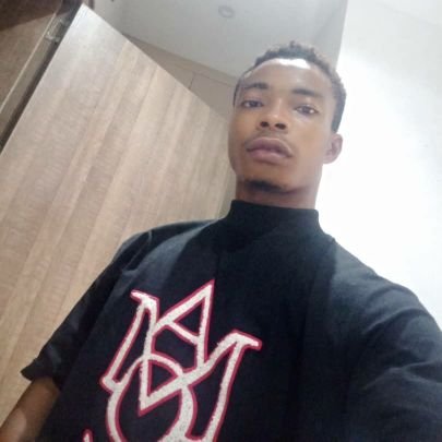 Welcomed to mine page, am steve from 🇬🇧 grew up in 🇨🇻🇳🇬. Follow up, let's be friends 😊. Feel free ,we can chat about anything. My occupation: interior