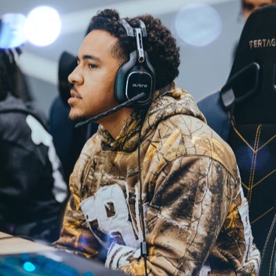 Skyooz_'s profile picture. |Gym Rat 💪🏽|999❤️‍🔥|Cod Player for?