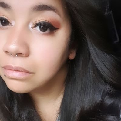 _Vanilli's profile picture. | Little brown girl | Games; Movies; Series | 🎮 -  | #TwitchAffiliate | #Korneliusthecat | #KingNight | #FFXIV |