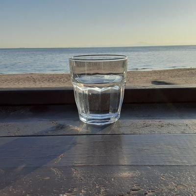 夜の食品ドライバーしている53です。
配達中はラジオが親友🎵
最近、新しく作り替えました。
高々んぬ53です。