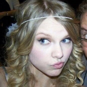 jjuliapc's profile picture. (taylor's version) 🏹