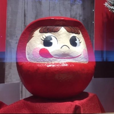 msjamako's profile picture. 楽譜に関する仕事をしていて、ひっそりとオペラや演奏会に出向きます。マーラーの「千人の交響曲」が大好きで、どこかで公演があれば馳せ参じます。メシアンのトゥーランガリラ交響曲も好き。アイコン、 謎のティーカップからペコちゃんだるまに変えました。写真は巨大コケシですが、だるまさんも好き。