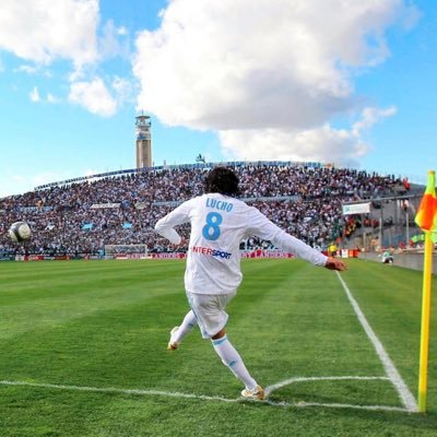 Searching to be perfect... Blogueur✍🏽Designer Graphiste Dev Web👨🏾💻 Droit Au But⚽ #OM💙 #Galsen221✌🏾💯