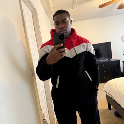 30+,👨🏿💻 #BlackTechTwitter, #cybersecurity student. Books, Comic Books, and study books. I should be studying right now.