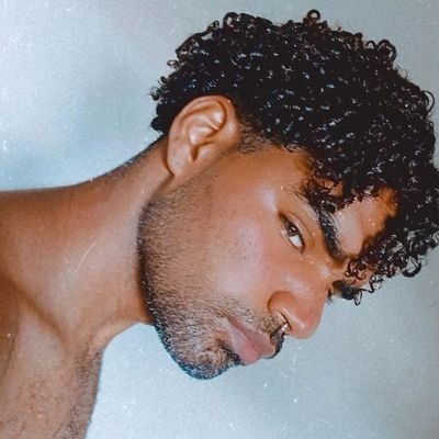 se você não é fã da maior artista pop do século 21 BEYONCÉ não entre nesse perfil nem muito menos comente sobre ela vai se preocupar com sua fav!!
♎️🐝👑