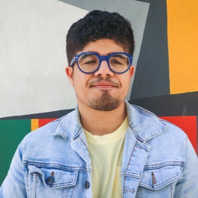 Politólogo y Especialista en Periodismo | Magister en Comunicación |