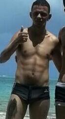 um versinho crazy pah resumir o menino desse TT (euz - kkk) E eu sempre no grau, chapado, louco magrin, REGATIANO alucinado com jeito do Malukiiin, tin tin