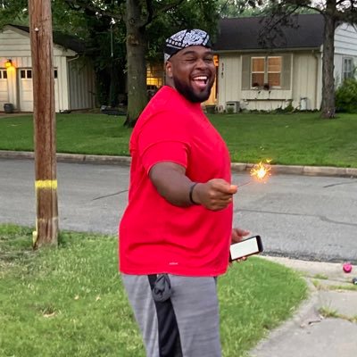 Wichita State Graduate📚 ~ Arkansas Tech Graduate👨🏾🎓 ~ #AO1 ~ #Z90 ~ Mental Health Matters