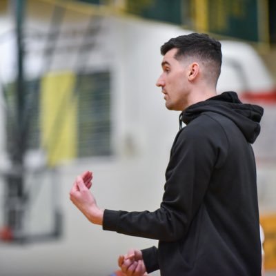 @DrewRangersWBB Assistant Coach | @UnitedNJaau 15u P24 Coach selwood@unitednjbasketball.com