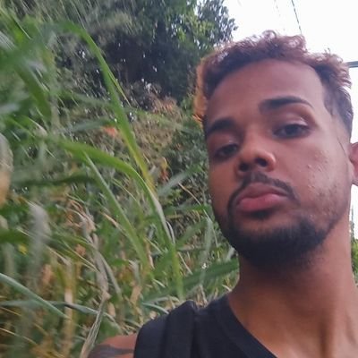 m_a_r_c9's profile picture. Um mineiro de 22 anos 🚂, 8/9 Matemática|Ufmg   📐