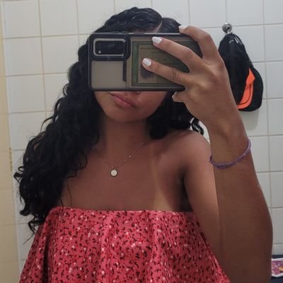 sthouis_'s profile picture. 