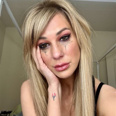 low key high maintenance ♈️ girlfriend for hire