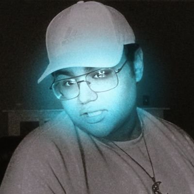 @Twitch Partner, Gay fortnite lobby topper 😏, singer, songwriter 🤍 27• love yourself | code : MRPOKE #EpicPartner