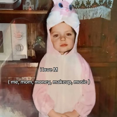 aisyyyye's profile picture. 