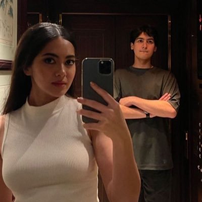 aagupied's profile picture. closed :)