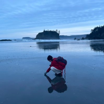 Medical writer @MedStarHealth. Press coordinator @CRT_Meeting. Artist, runner, chef, behavioral neuroscience enthusiast. RT, follows ≠ endorsements