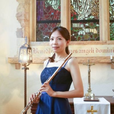中学卒業から単身オーストリア🇦🇹へ移住。2018年に帰国したフルート奏者兼ドイツ語翻訳、通訳者です。
新しいオーケストラ立ち上げ奮闘中