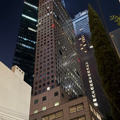 reny_ra's profile picture. 