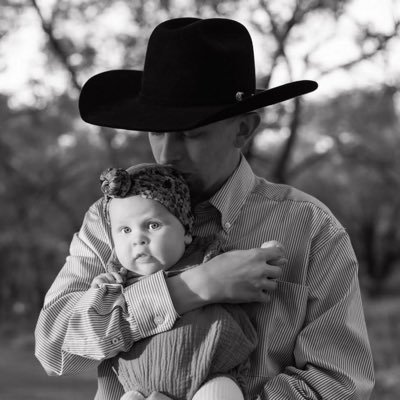 drewbracey's profile picture. @txstargraphics  // Graphic Design & Podcast Co-Host for Underdog Music