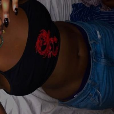 rraciee's profile picture. 💀