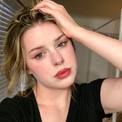 moonkissedfawn's profile picture. #booktwt | 24 | infp | they/them | 20/52 🪻🧚🏻📚⚔️this account is supposed to be for books but I kinda tweet about other stuff lately