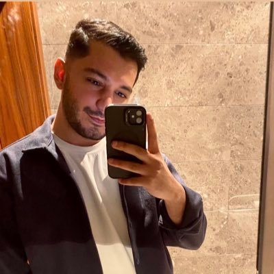 beydemirce's profile picture. ⚡️