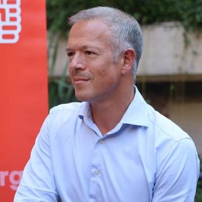 Presidente del Senado (2021-2023). Burgalés del Valle de Mena.
Socialista /❤️