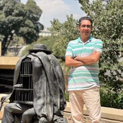 hiva62's profile picture. توحيد بر ما عرضه كن تا بشكنيم اصنام را ...