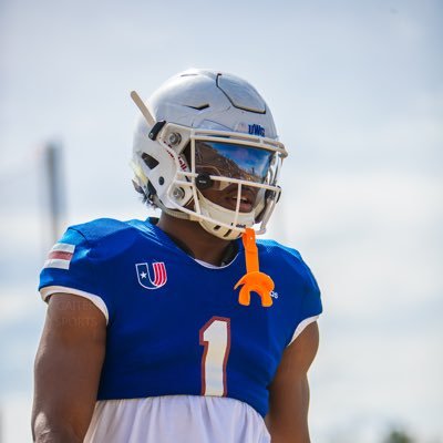 JalenBurton10's profile picture. UWG🏈 5’11 corner 190 lbs