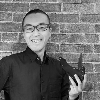 起業目指して新卒で手芸屋さんで9年働いてやっと起業したと思ったら1年で廃業。なんだかんだあって起業家支援の会社でもう3年働いてる。おぼろげながら次やりたいことが見えてきた気がする。