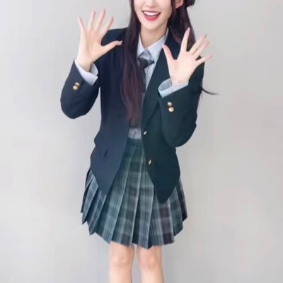 risa250310's profile picture. 