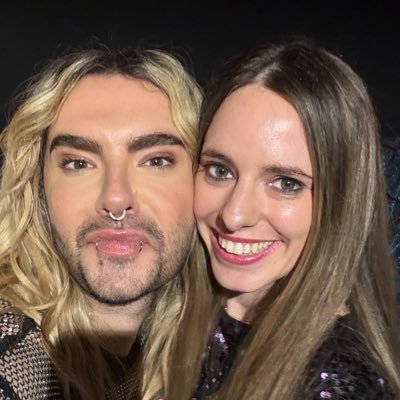 xSKITT's profile picture. 22. Vrouw. Party. Marketing. Apple. Disney. Gezinswetenschapper. Alien 👽