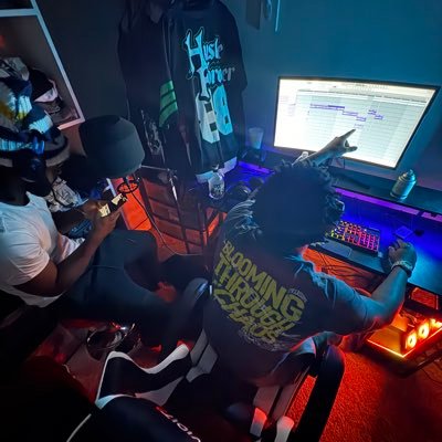 live streamer 👀🎥