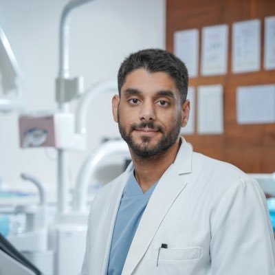 طبيب أسنان، تخصص إصحاح و تجميل الأسنان 🇺🇸 استاذ مساعد بجامعة الملك عبدالعزيز 🇸🇦
