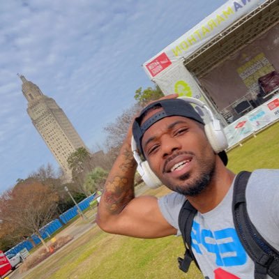 If at first you don’t succeed, eat a cupcake, it’ll ʙᴀᴋᴇ you happy and remember a party without a cake is just a meeting 🧁 👨🏾🍳🎮 PSN twinkbaker