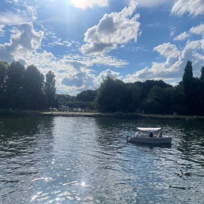 g_ldn_f's profile picture. 