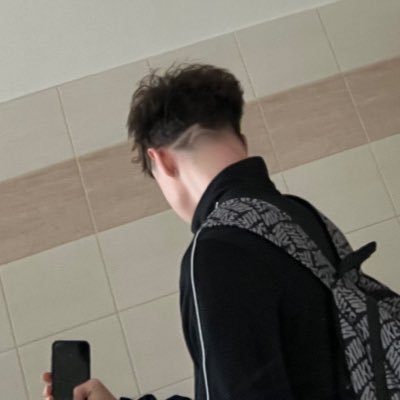 toohard2fuck's profile picture. 