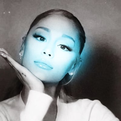 mvlissa___'s profile picture. 01.09.2019 - #SweetenerWorldTour #SWTCologne 08.12.2022 - #BornPinkWorldTour 28.07.2024 #MunichTSErastour // 🐈⬛🐈