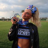 avari (@avarivines) 's Twitter Profile
