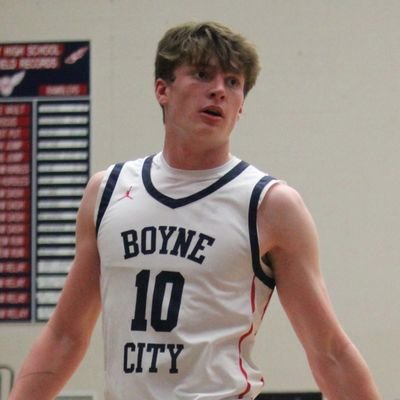 6'6
PF | 2025 | Boyne city | AAU: Parallel 45 | 3.57/4.0 GPA