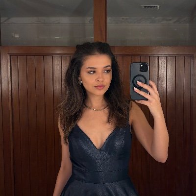 hannahhbay's profile picture. peace, joy, love