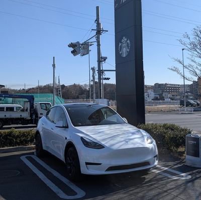 SC 5年無料に踊らされてジュニパーを断念した人。 PRIUS→X1 18i→320i GT→307CC→Model 3 SR+→Model Y RWDとMINI CONVERTIBLE。元自動車メーカーエンジニアでコンサルに転身。つくば在住で2児の父。陸マイラー(SFC会員)だけど使う機会がない