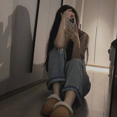 Jtlhoo's profile picture. 🕰 A vintage soul in a modern world